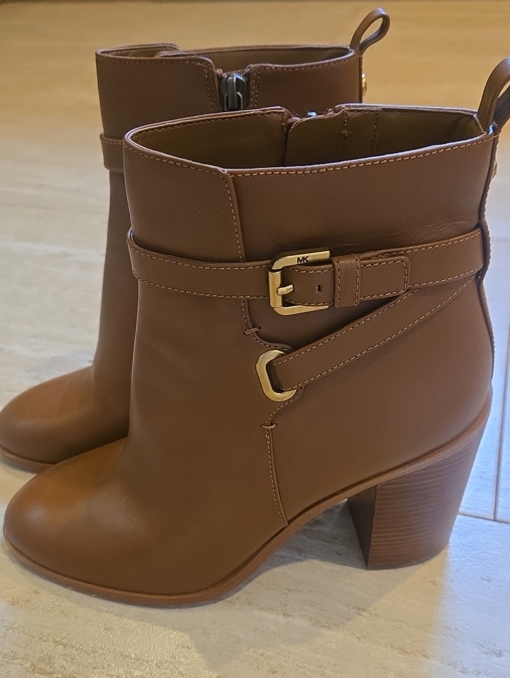 MICHAEL Michael Kors Leather Brown Ankle Boots